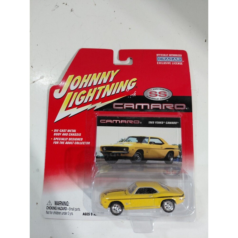 Johnny Lightning SS 35th Anniversary 1:64 Die Cast 1969 Chevrolet Yenko Camaro